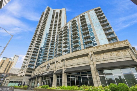 Photo of 400 W Peachtree Street NW #2107, Atlanta, GA 30308 (MLS # 10835492)