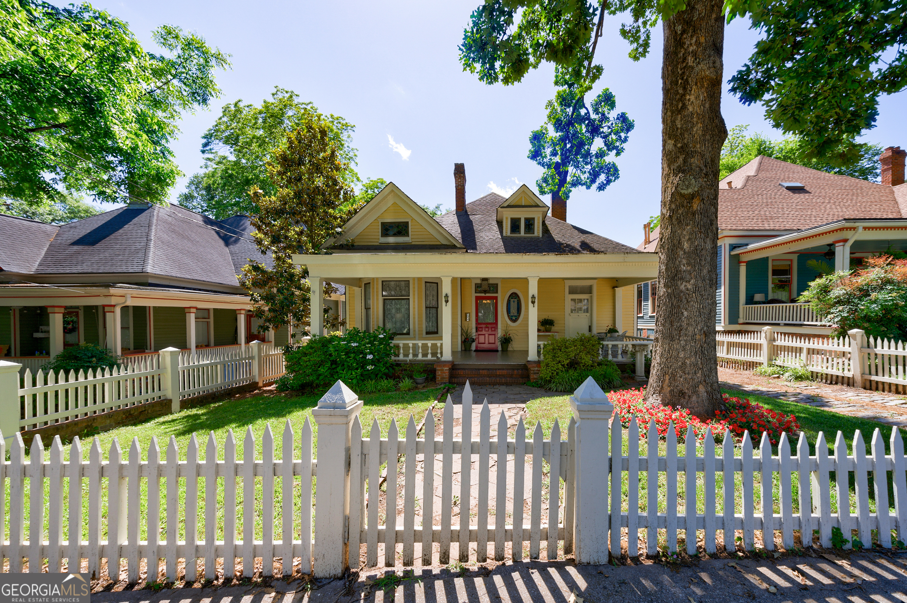 381 Cherokee AVE SE
