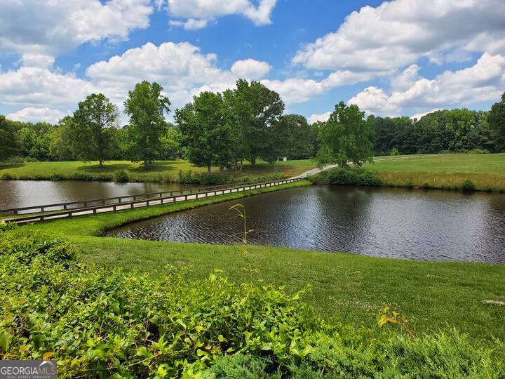 364 Country Club RD