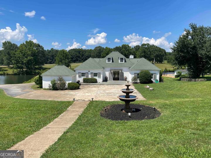 364 Country Club RD