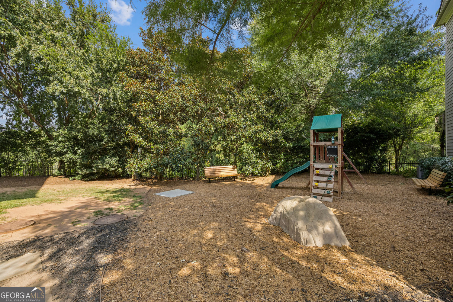 Atlanta, Georgia 30329, United States, 3 Bedrooms Bedrooms, ,4 BathroomsBathrooms,Residential,Active,217835