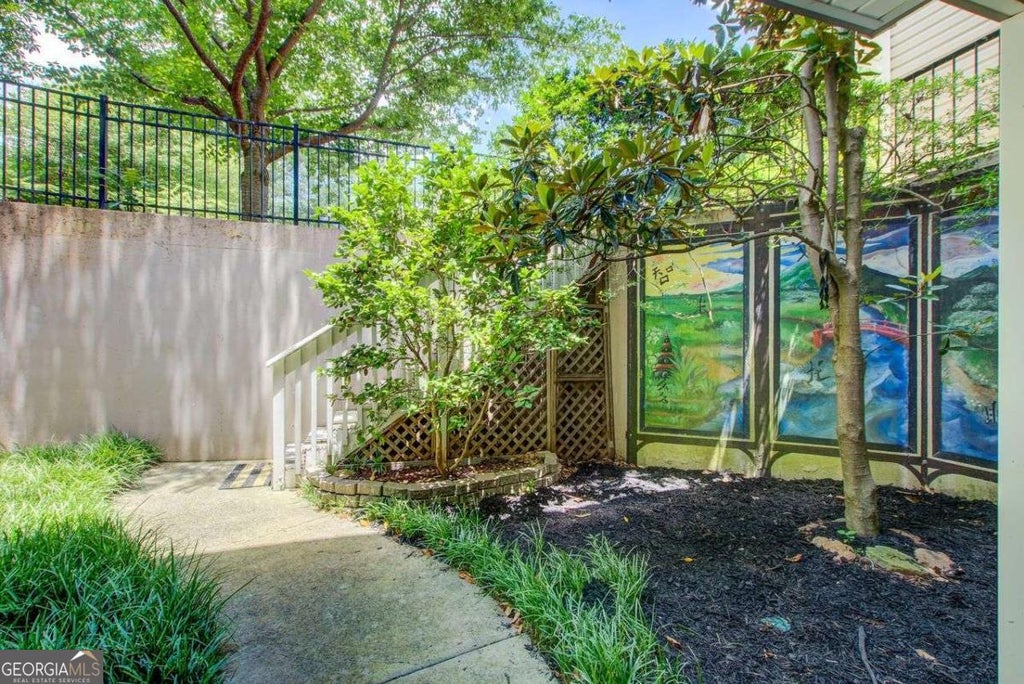 Photo of 1306 Wynnes Ridge Circle SE, Marietta, GA 30067 (MLS # 10803215)