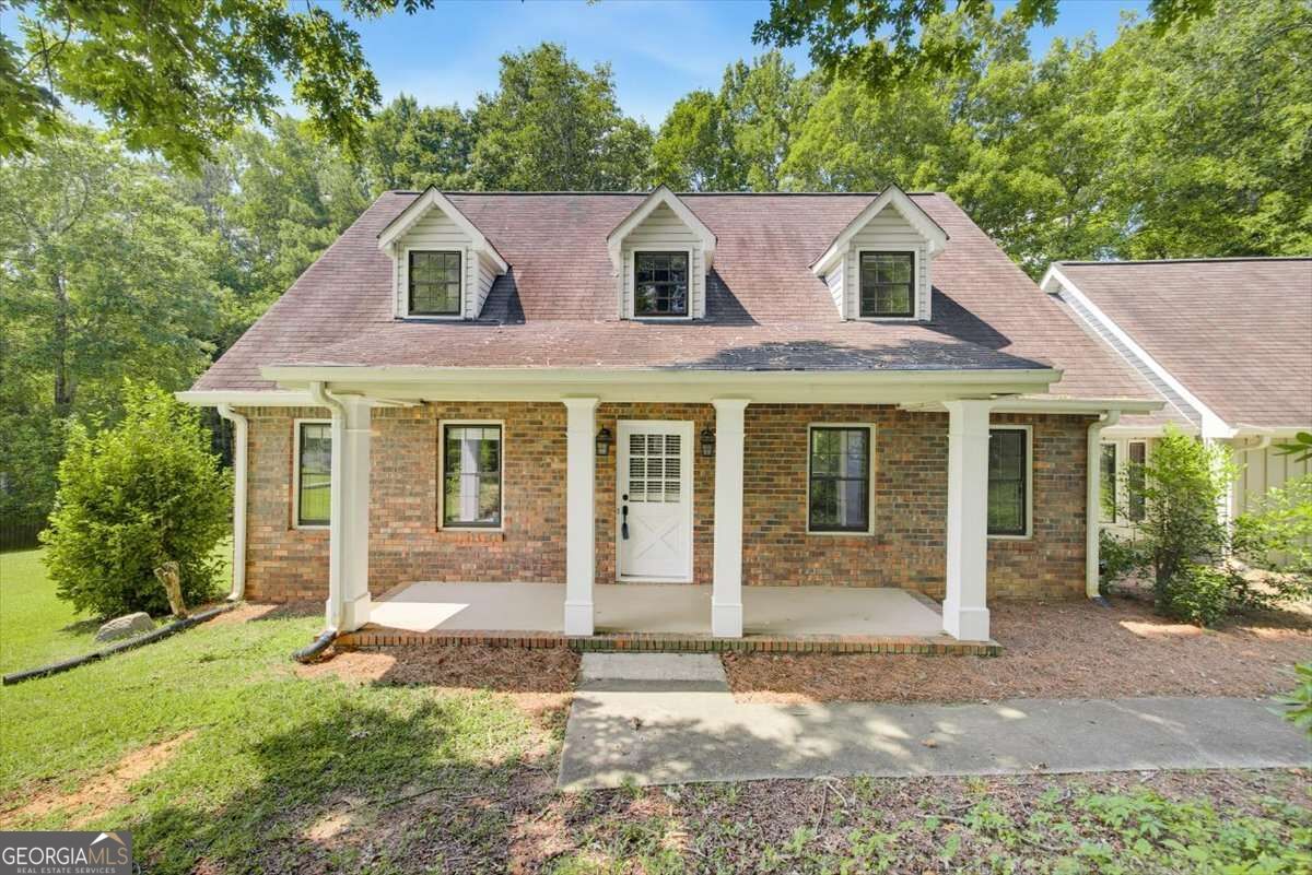 435 NW Stonehenge DR