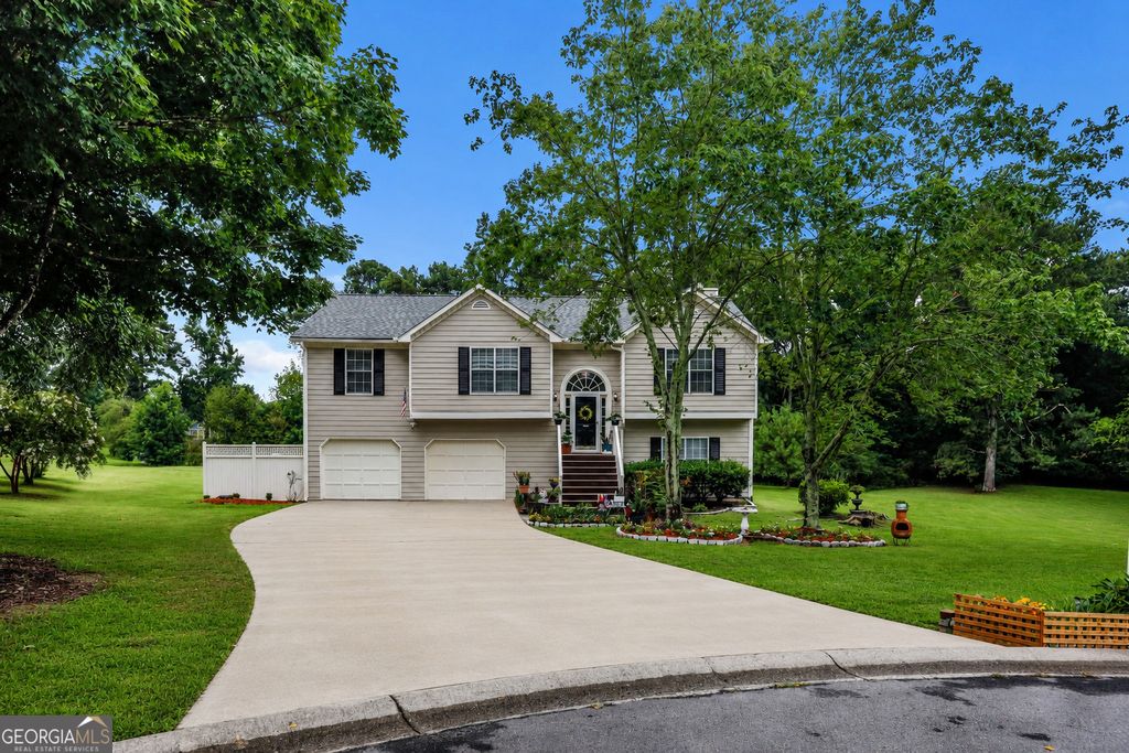 Photo of 401 Nicole Court, Winder, GA 30680 (MLS # 10812970)