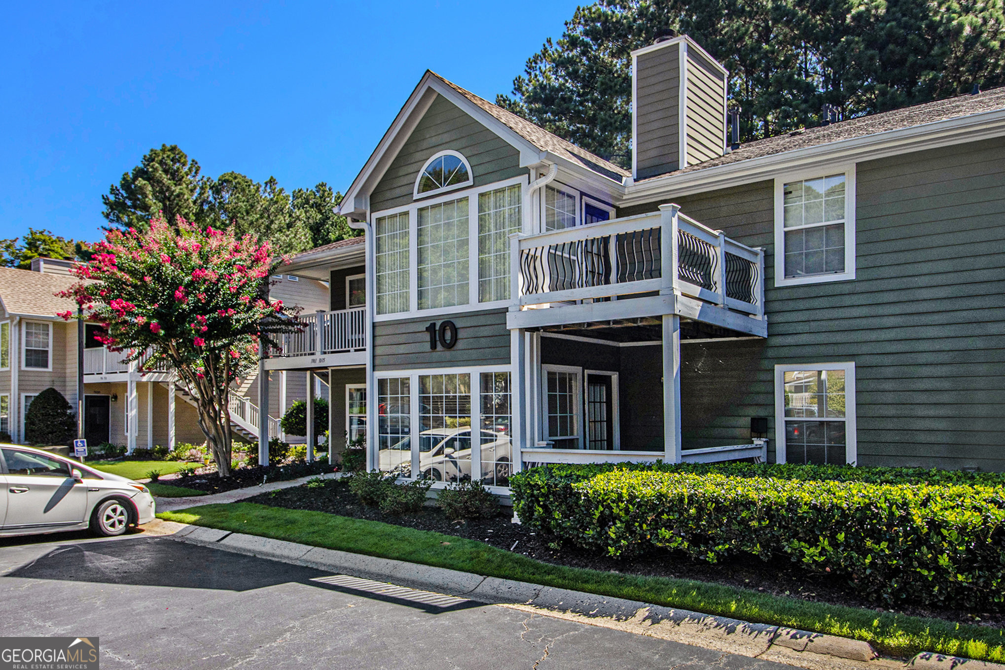 1003 Berkeley Woods DR