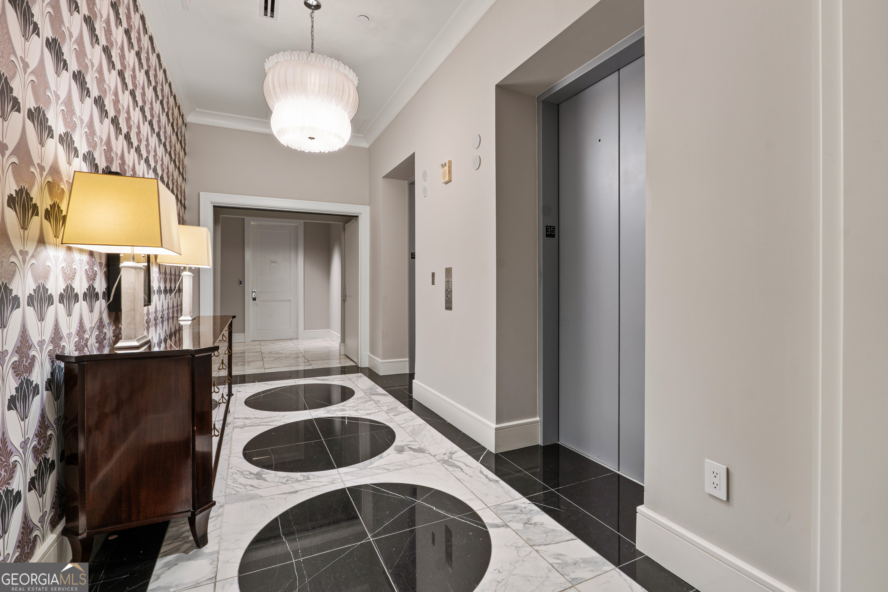 3376 Peachtree Rd NE 35A