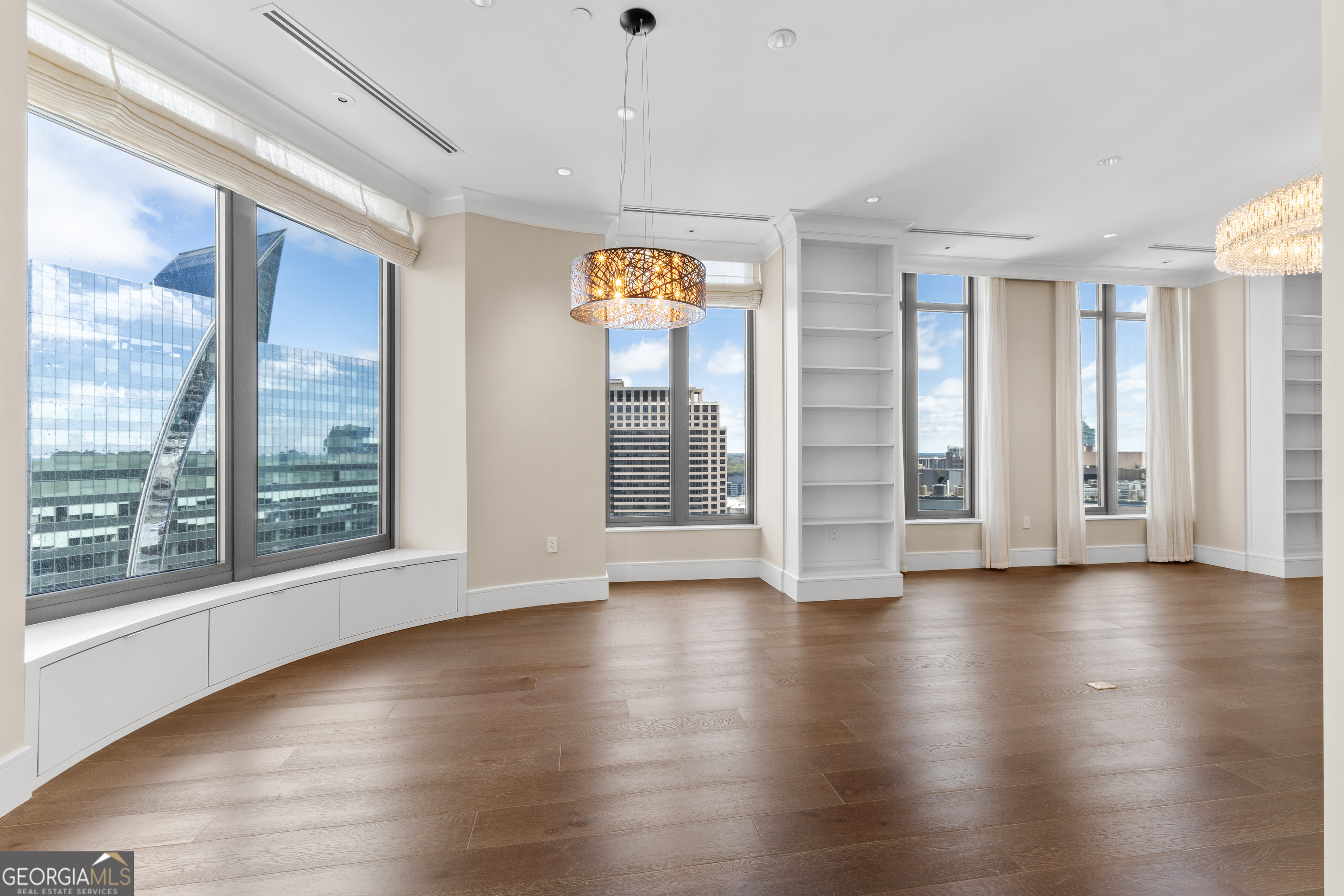 3376 Peachtree Rd NE 35A