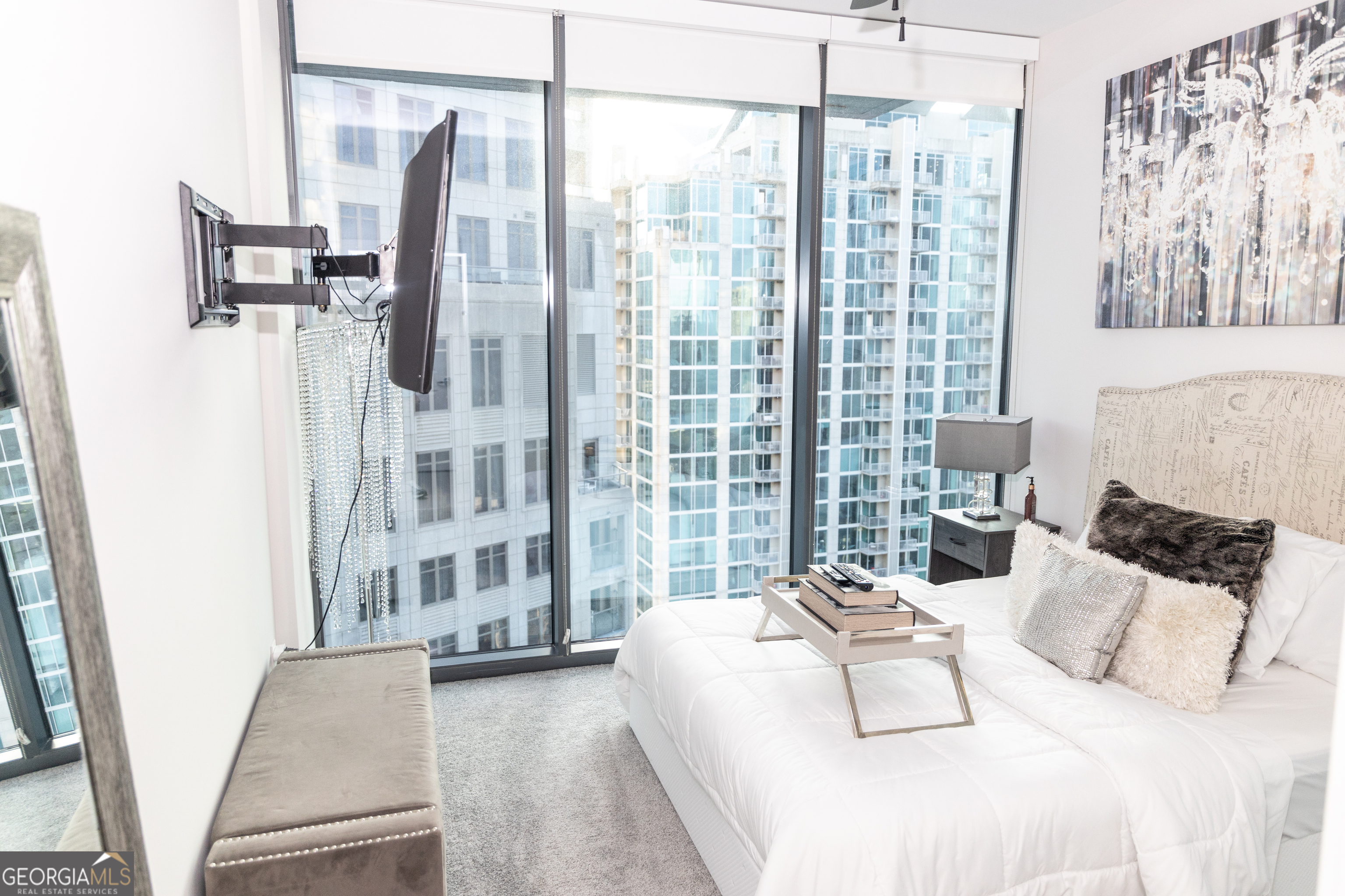 3338 Peachtree RD