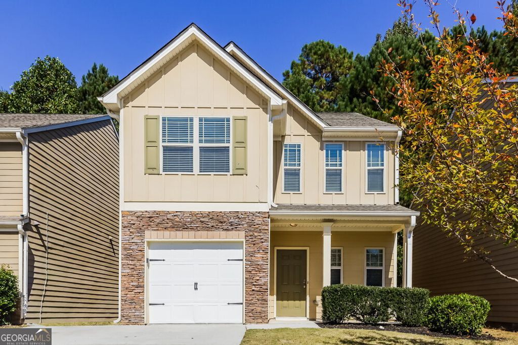 Photo of 262 Stillwood Drive, Newnan, GA 30265 (MLS # 10666569)