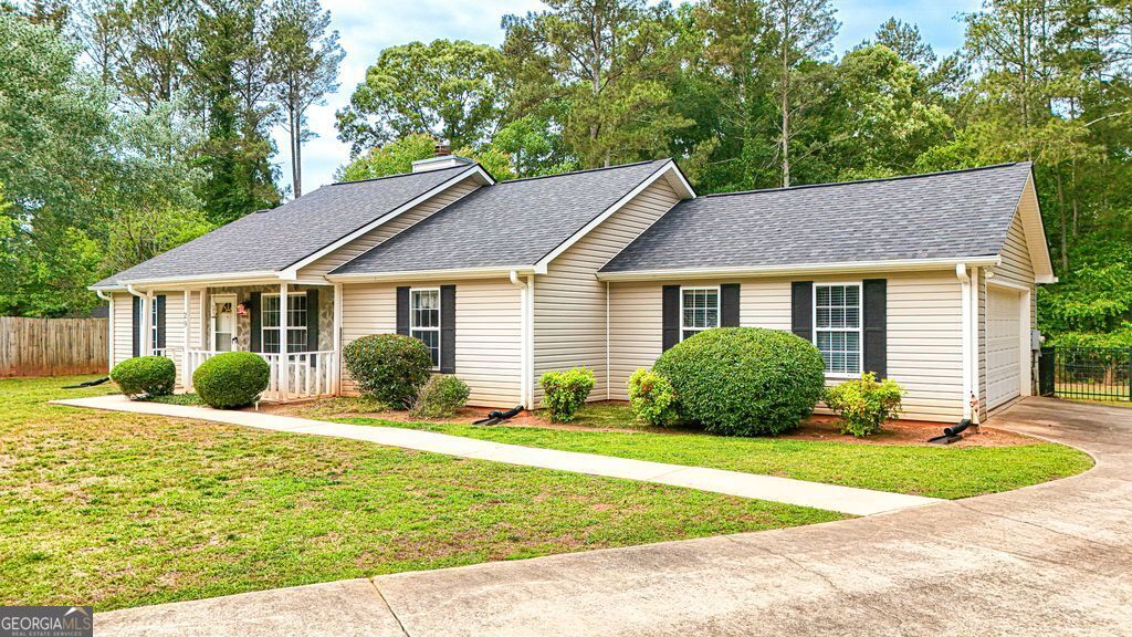 Photo of 29 Eric Way, Bogart, GA 30622 (MLS # 10756715)