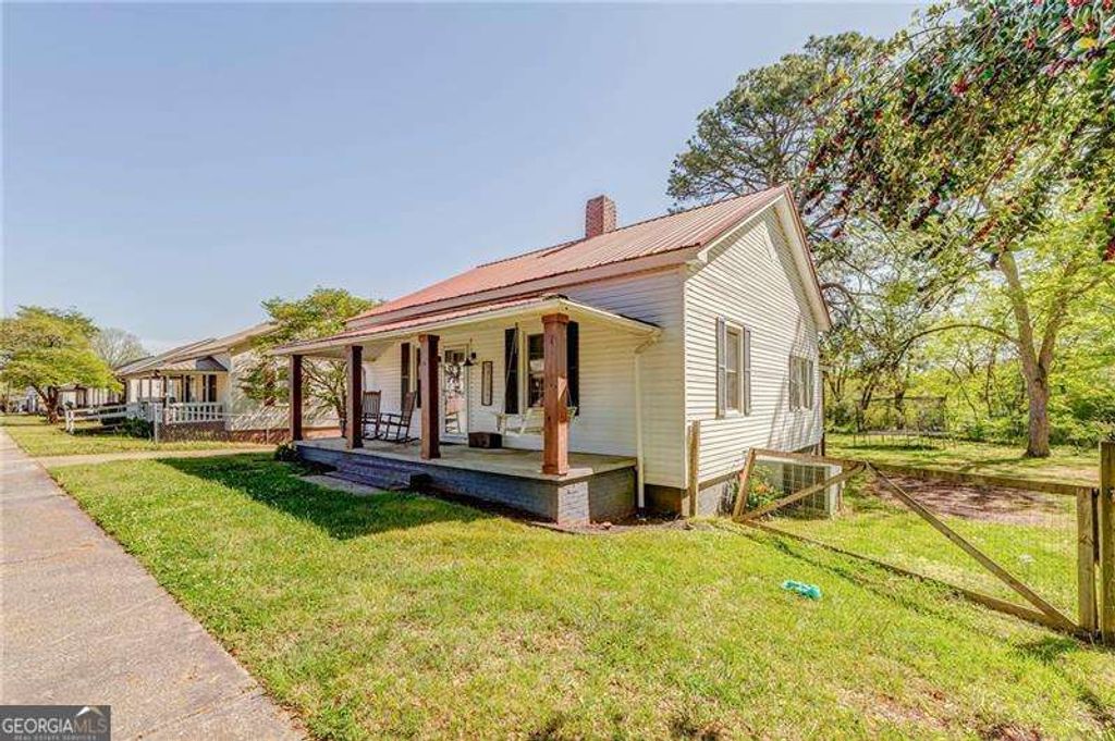 Photo of 33 Elm Street, Aragon, GA 30104 (MLS # 10730906)