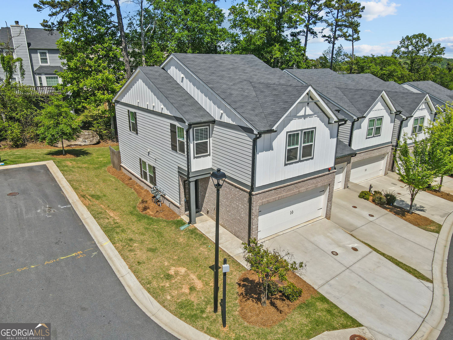 1385 Vayda CT