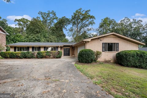 Photo of 3946 Flakes Mill Road, Decatur, GA 30034 (MLS # 10614964)