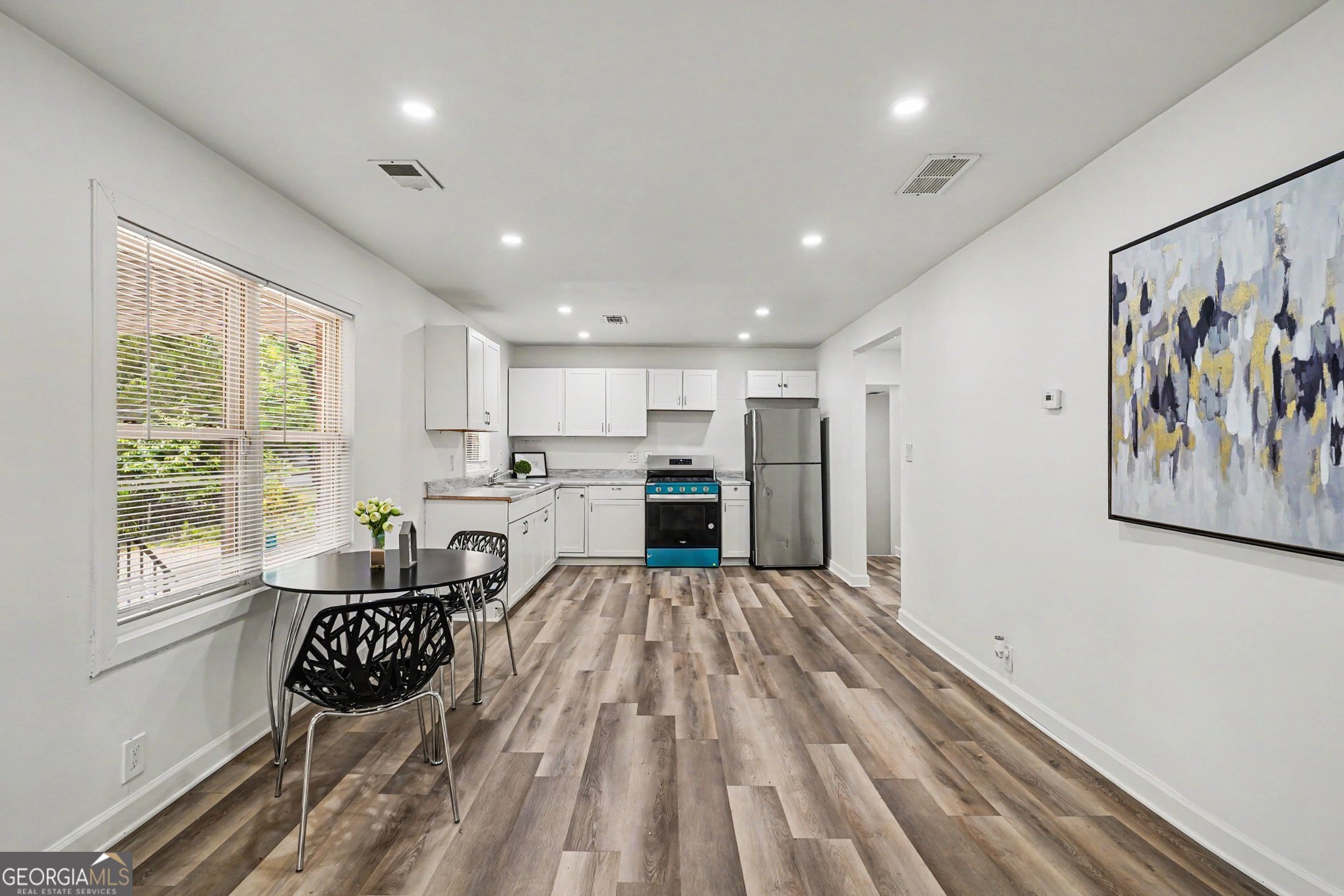 1950 Glendale DR