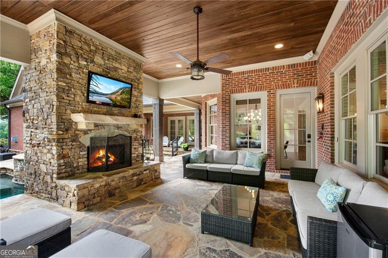 13942 Tree Loft RD