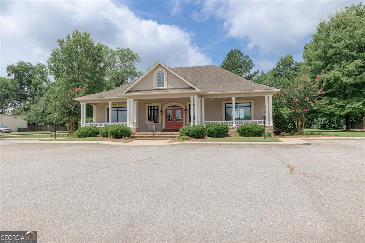 225 Wes Park DR