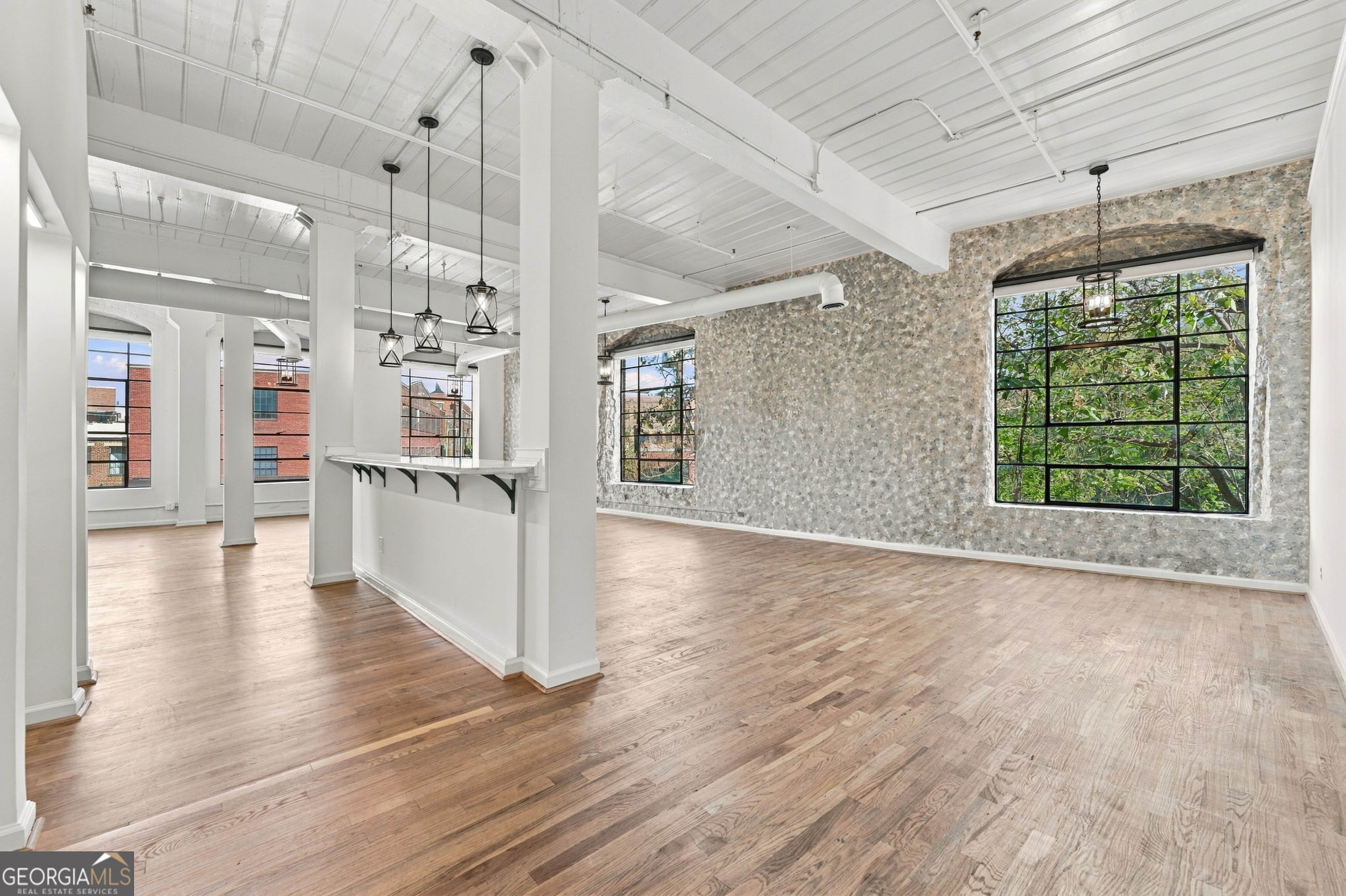 161 Mangum ST SW 200