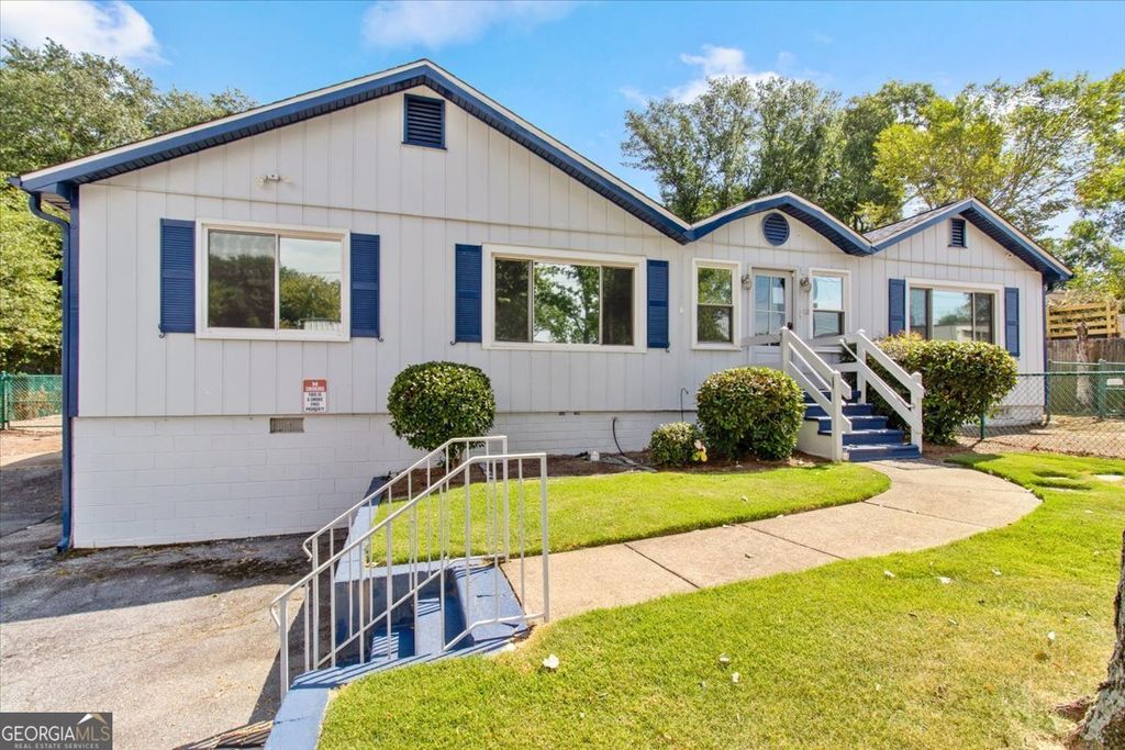 Photo of 57 Merritt Street SE, Marietta, GA 30060 (MLS # 10696794)