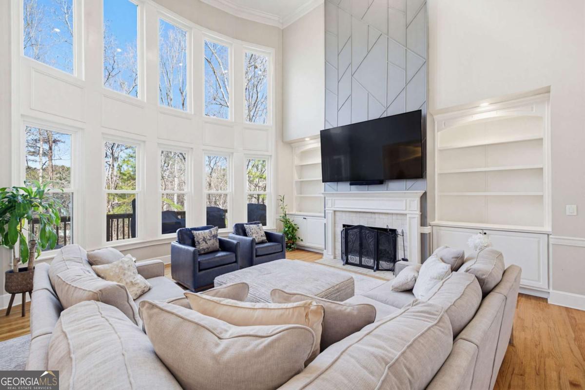 5110 Parkwood Oaks LN