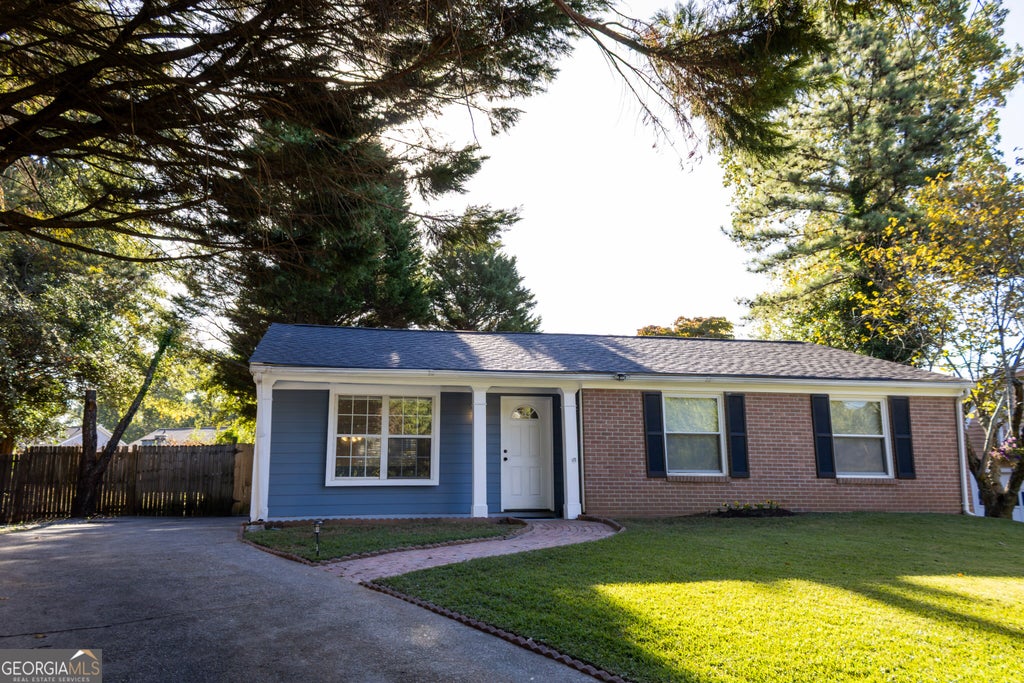 Photo of 1379 Craighill Court, Norcross, GA 30093 (MLS # 10880084)