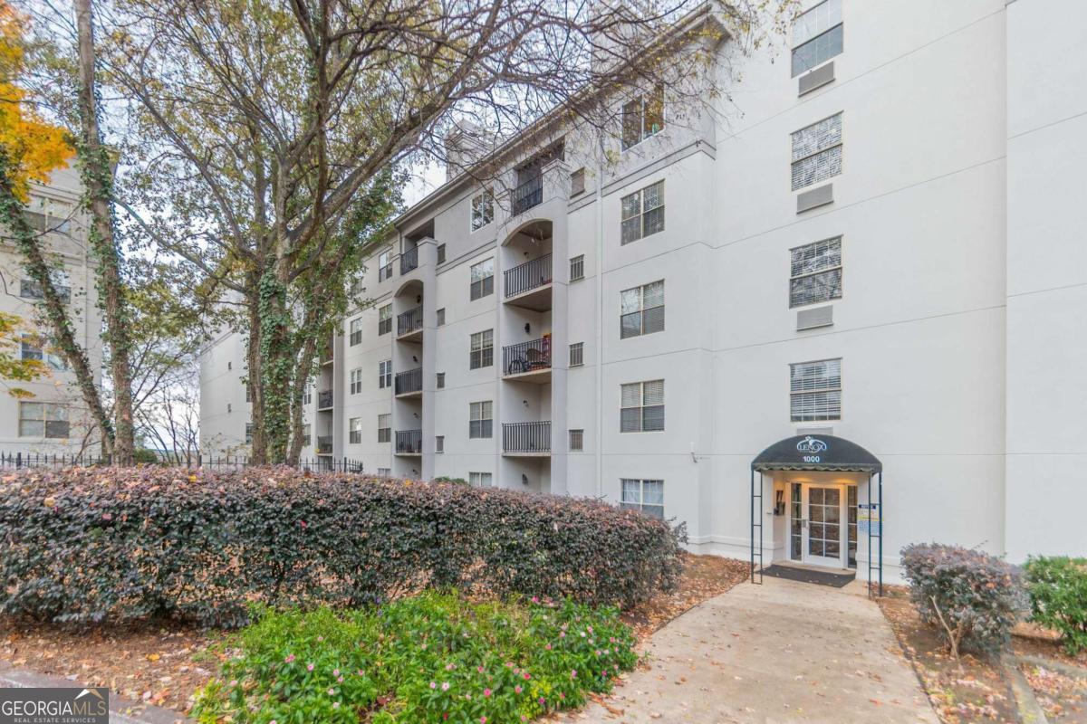 A spacious condominium located in the Lenox Villas condominiums. This unit offers natural light with an open-concept floor plan. The HVAC was recently replaced. The community is within walking distance to the Lindbergh Marta Station, Buckhead South Shopping Center, fine dining, and much more. Easy access to I-84 and 400.
