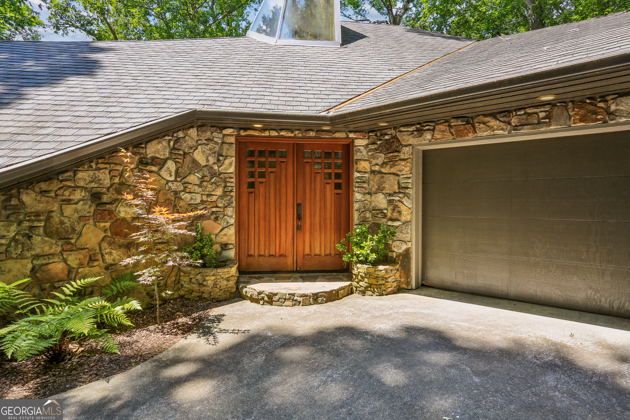 562 Pine Valley RD SE