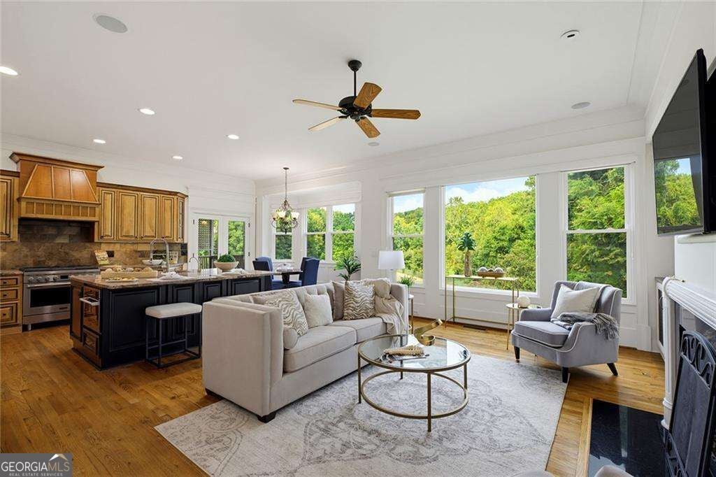 1133 Park Overlook DR NE