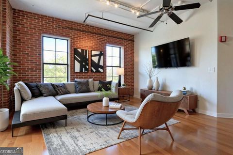 Photo of 395 Central Park Place NE #450, Atlanta, GA 30312 (MLS # 10682521)