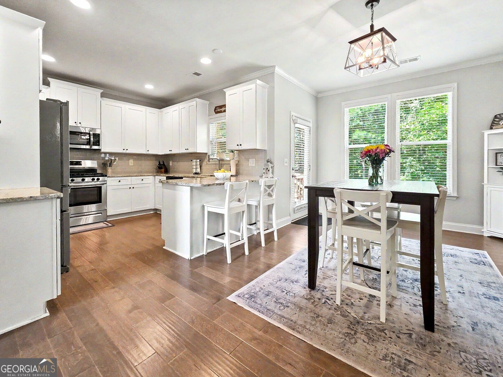 73 Lilyfield LN