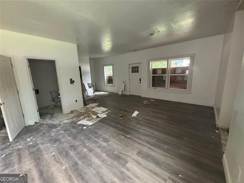 7 CHARLESTON AVE SE