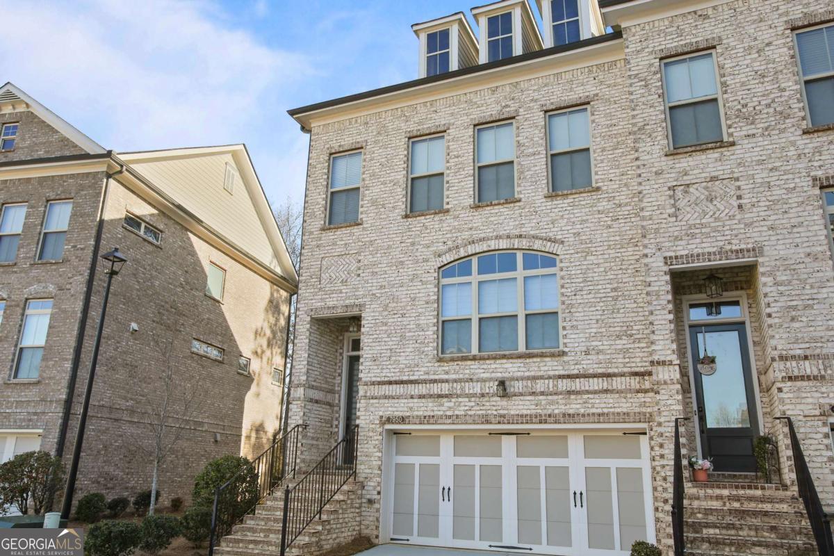 7950 Laurel Crest DR