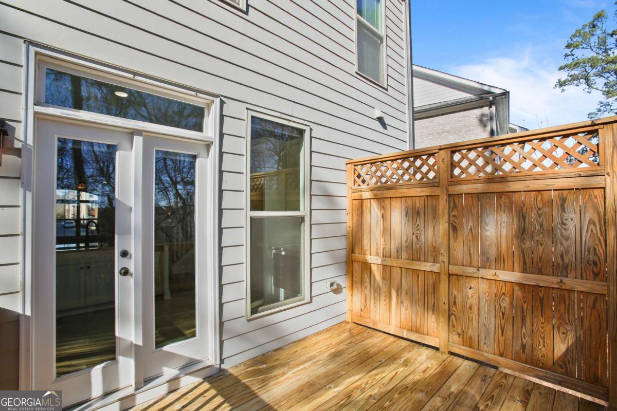 7950 Laurel Crest DR