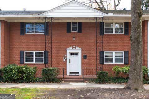 Photo of 3660 Peachtree Road NE #E4, Atlanta, GA 30319 (MLS # 10810011)