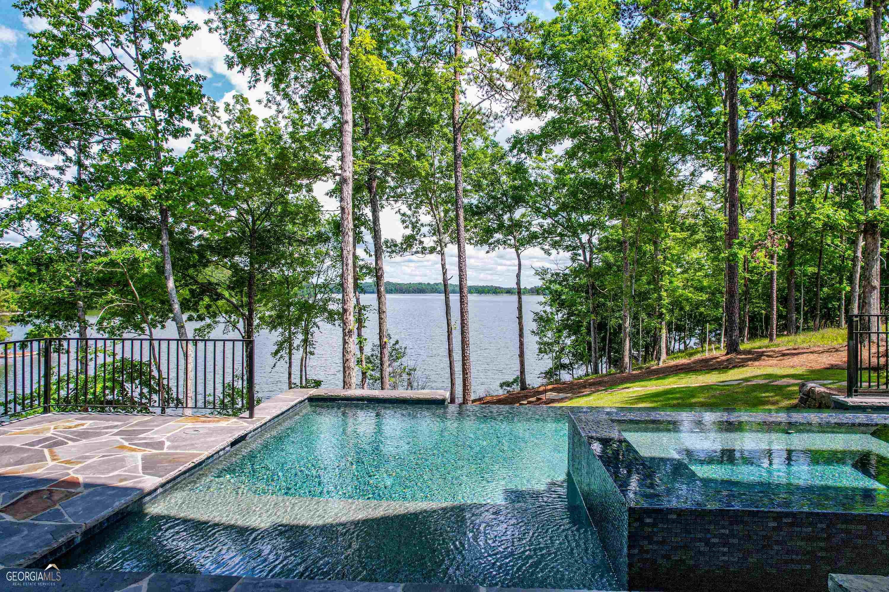 Reynolds Lake Oconee - Residential