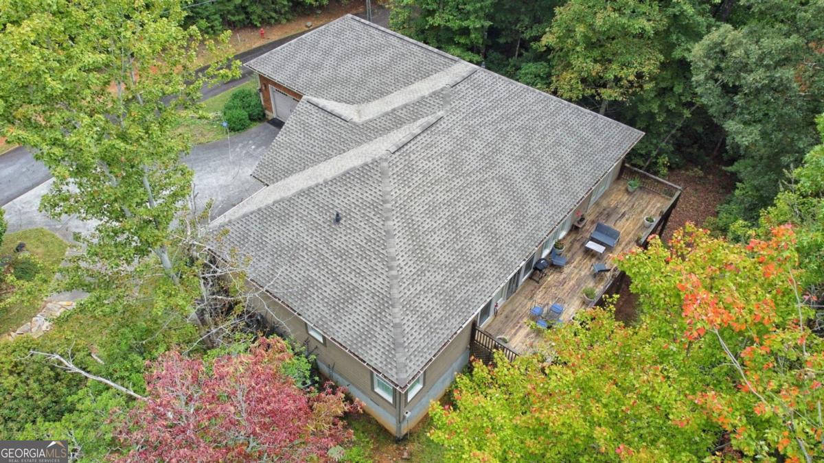10 Quiet Place LN