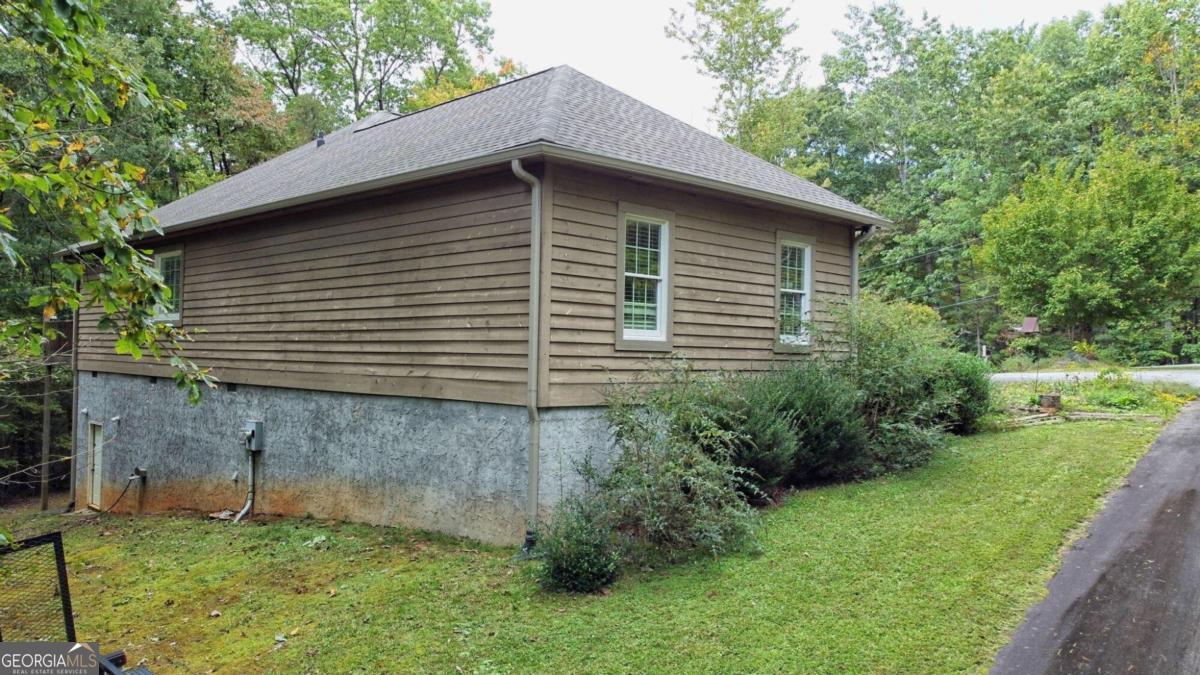 10 Quiet Place LN
