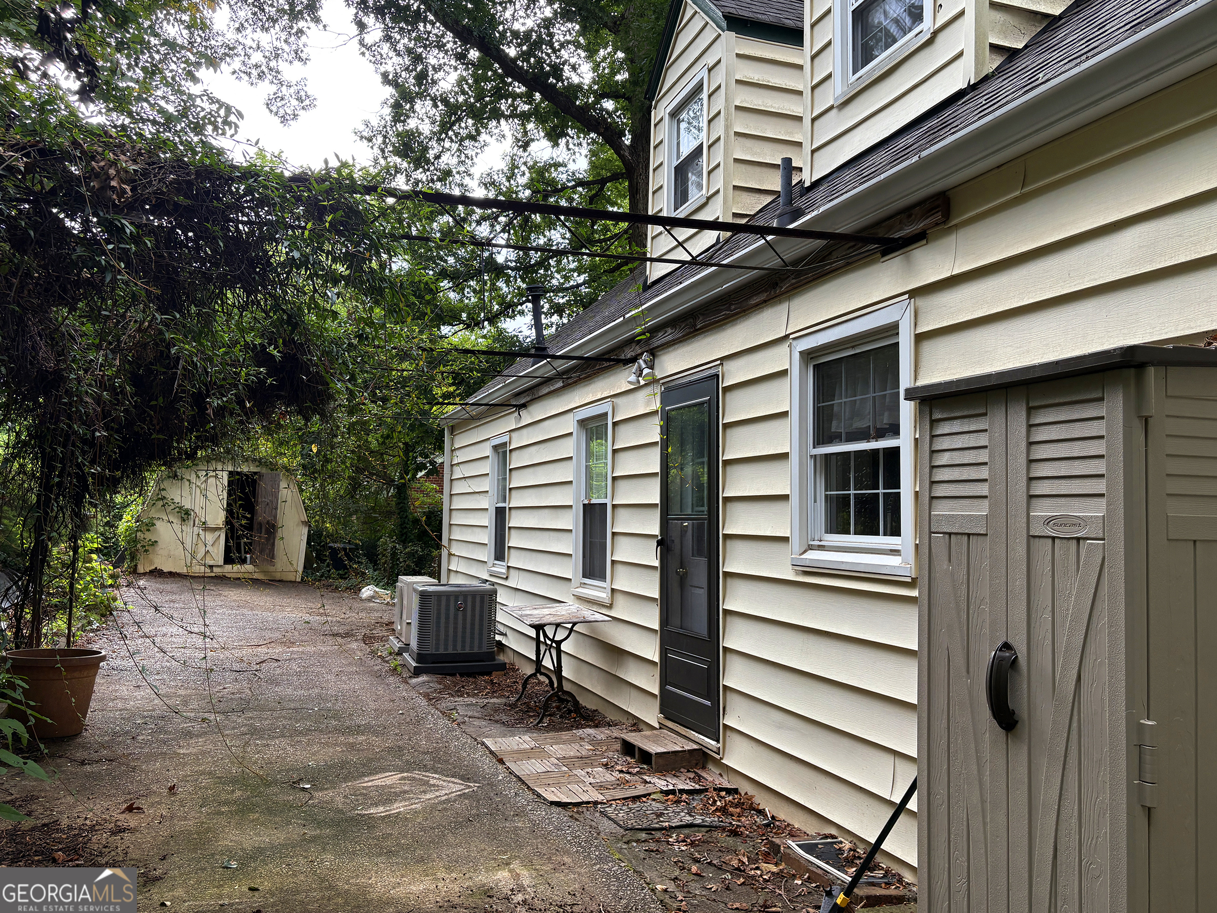 2523 Midway RD