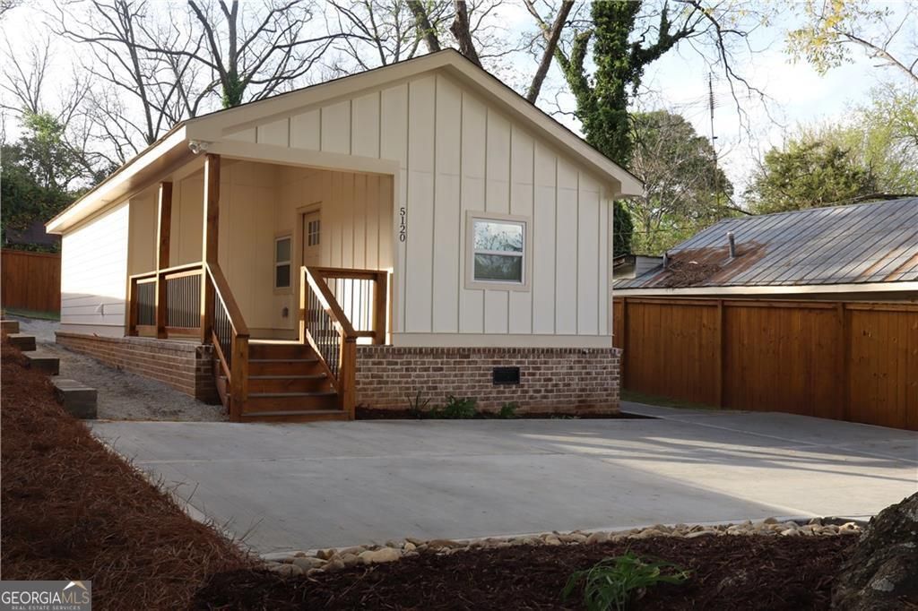 Photo of 5120 Railroad Avenue, Flowery Branch, GA 30542 (MLS # 10728606)