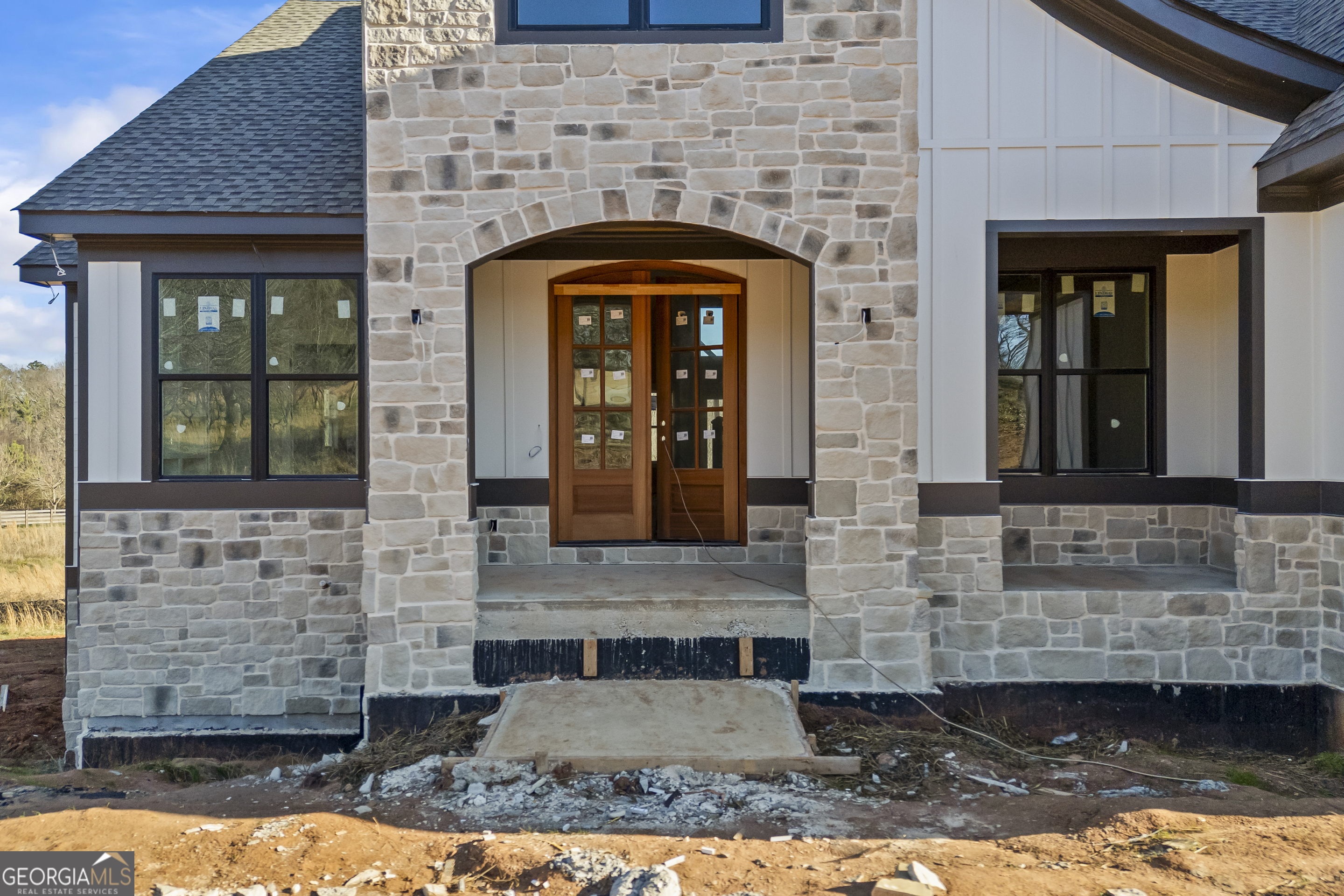 810 North Hampton WAY