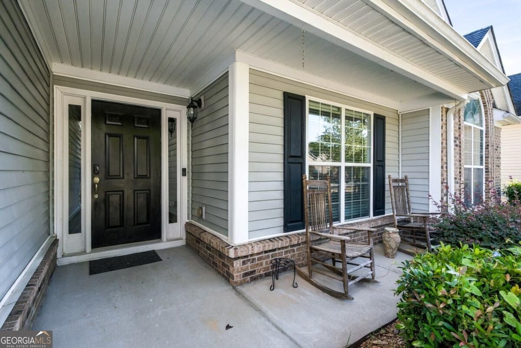 Photo of 1490 Jami Hollow Way, Lawrenceville, GA 30043 (MLS # 10846777)