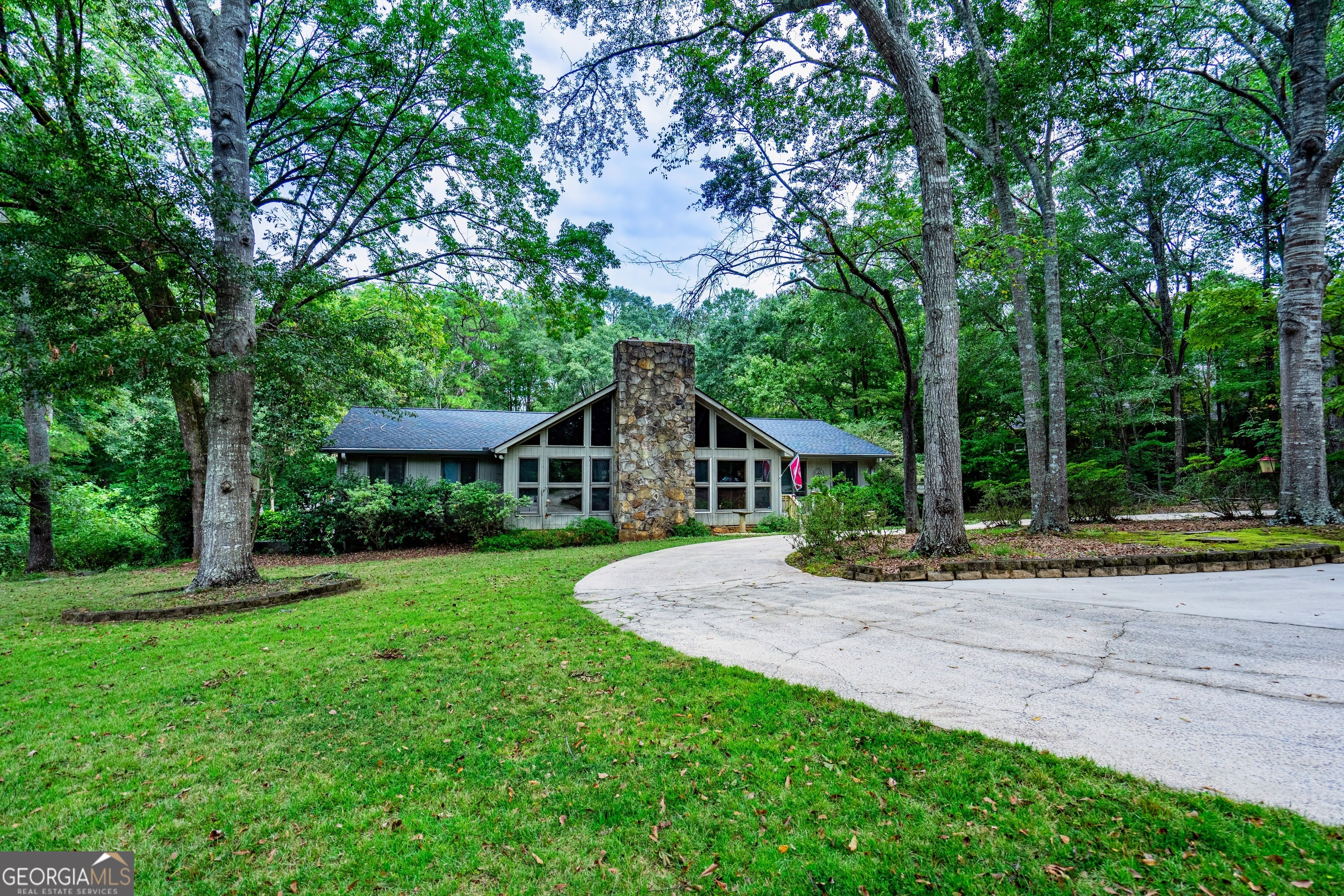 4004 White Oak LN