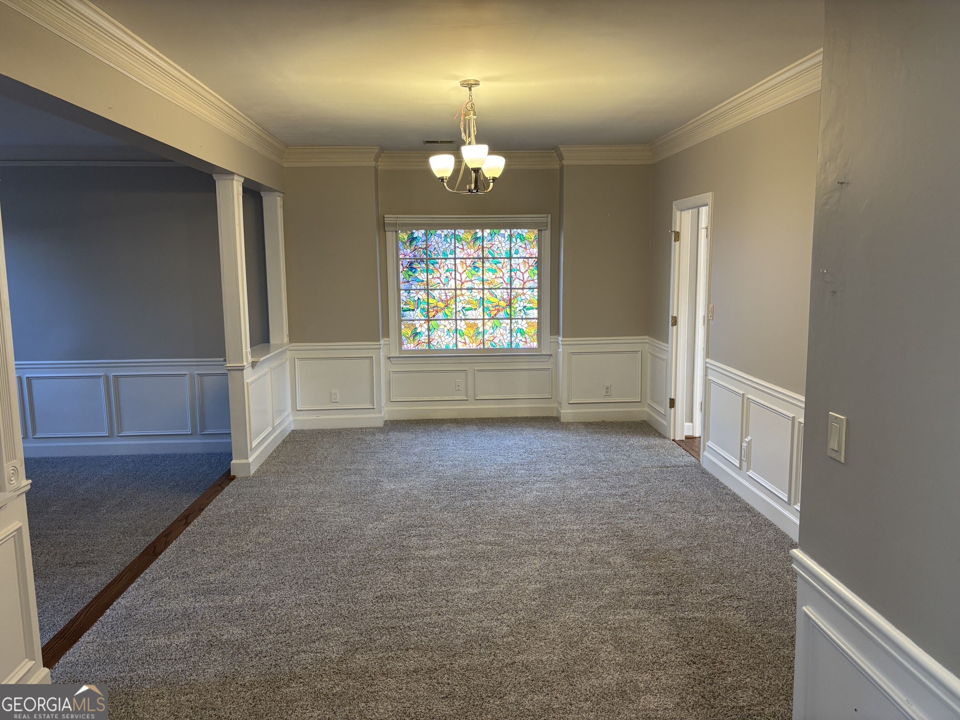 105 Lazy Laurel Chase