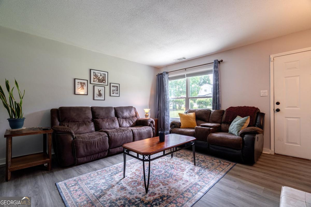 168 Berry DR