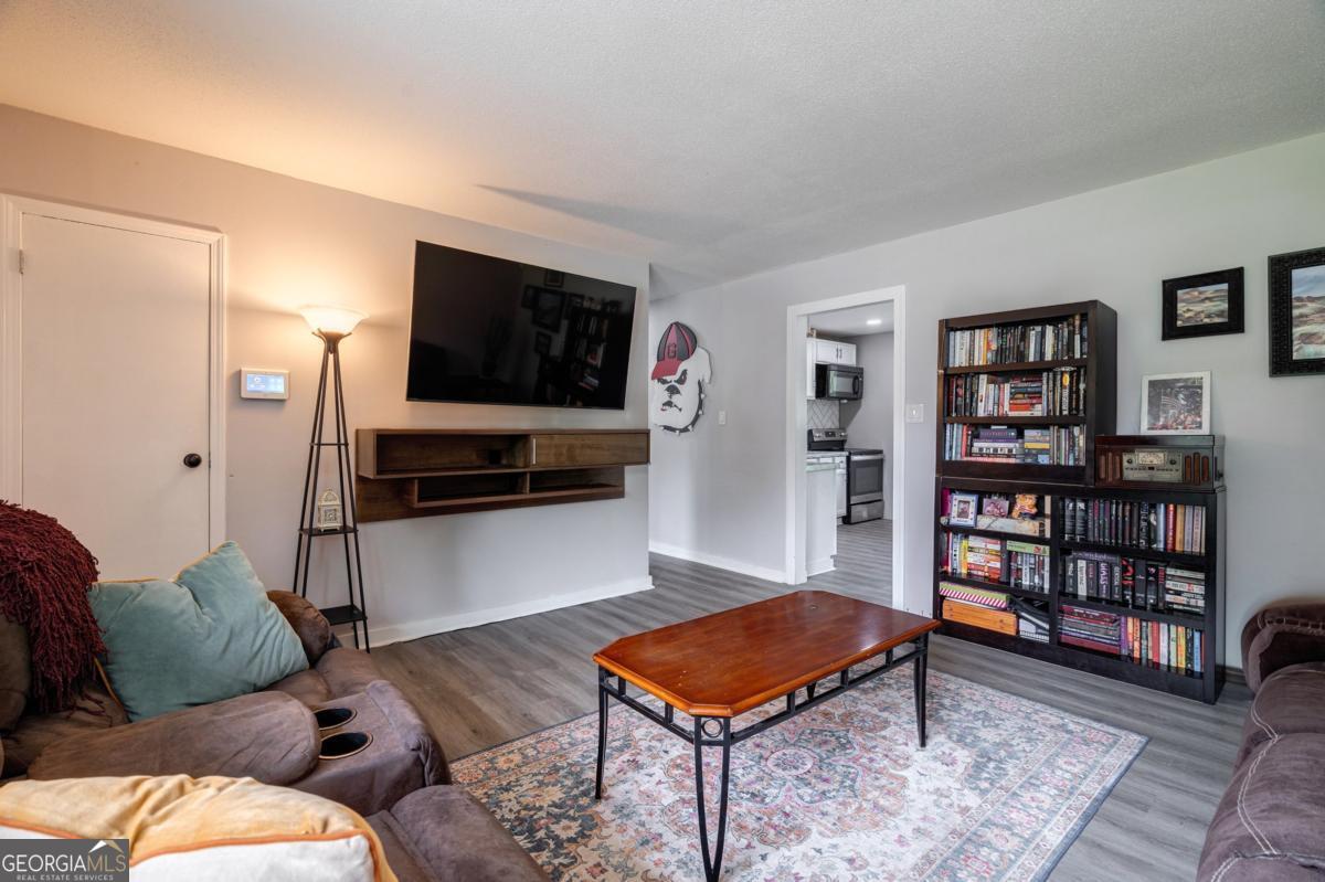 168 Berry DR