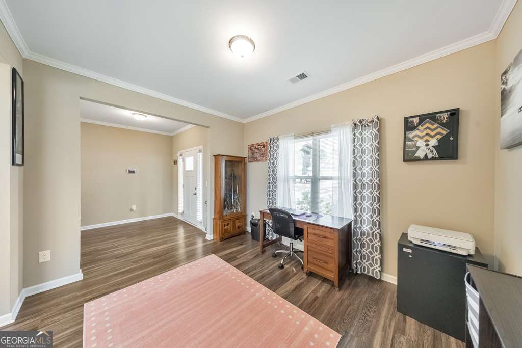 54 Ashbridge LN
