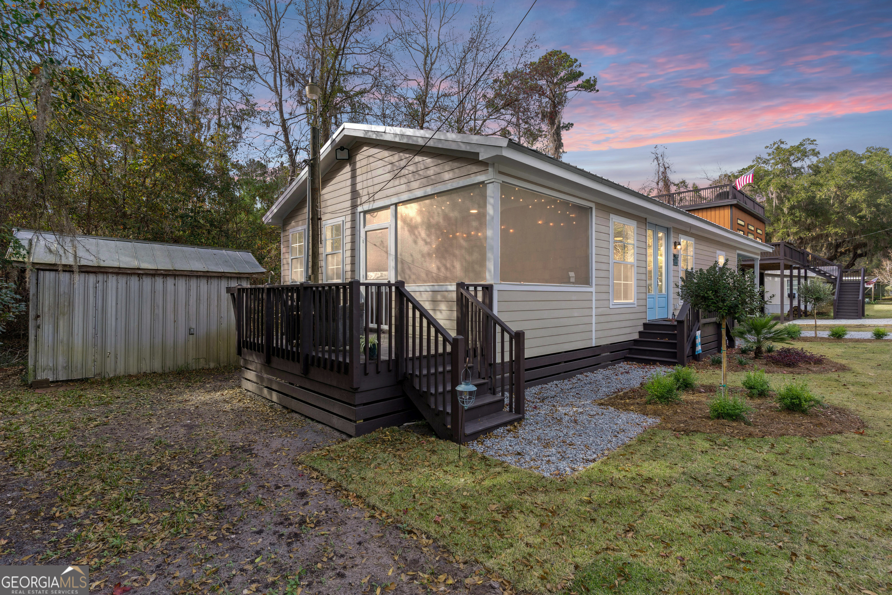 1076 Blue N Hall RD SE