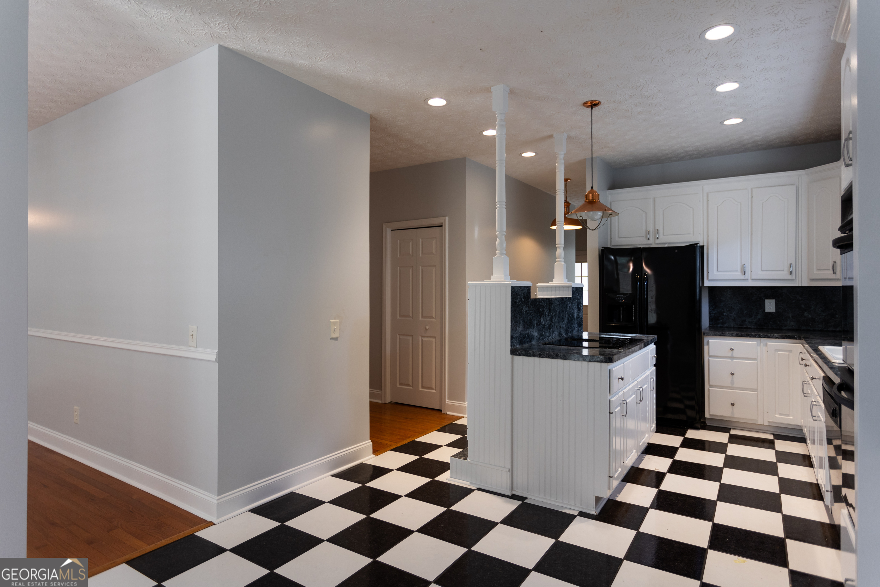 KNIGHTS LANDING - Residential