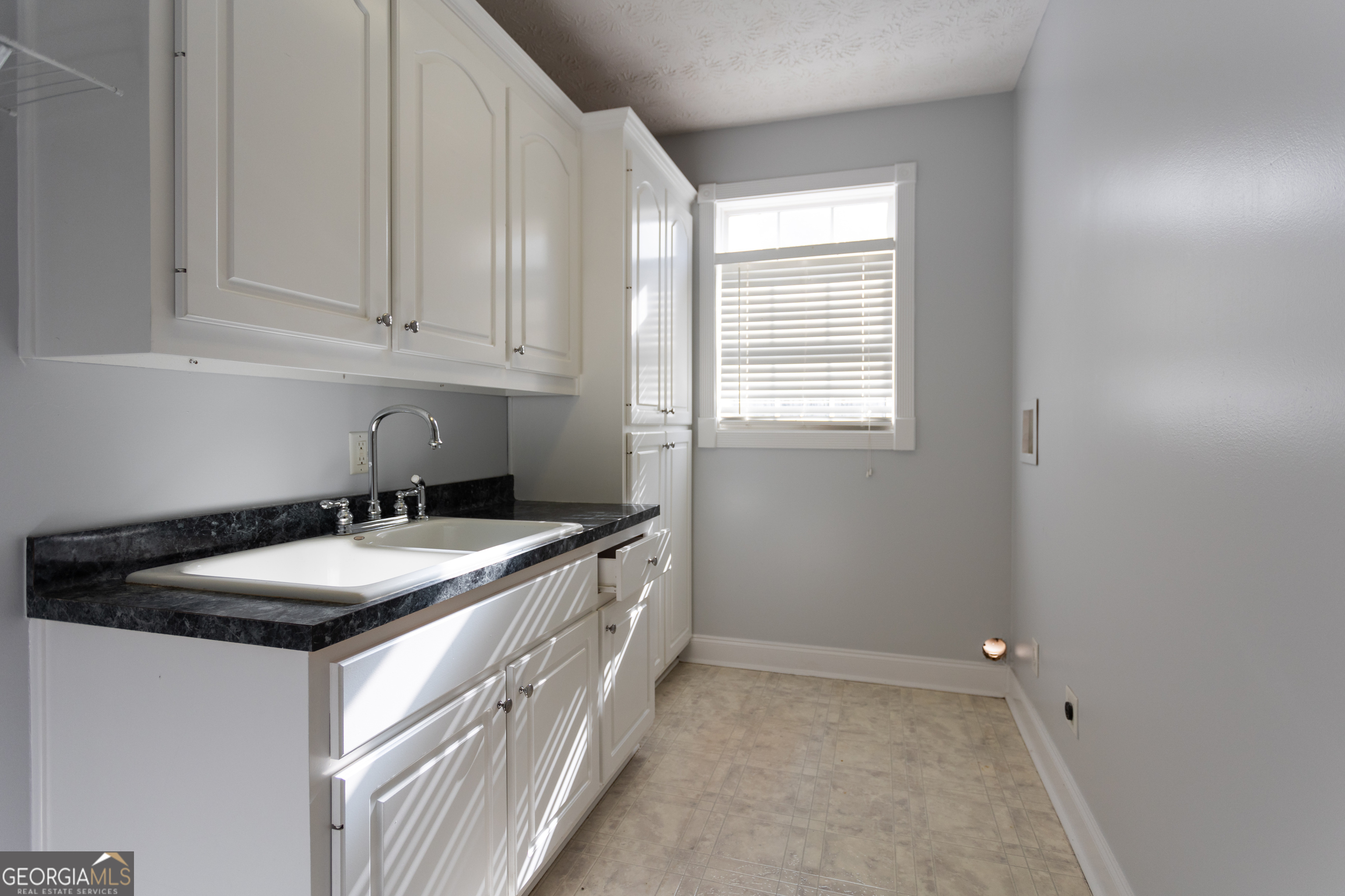 KNIGHTS LANDING - Residential