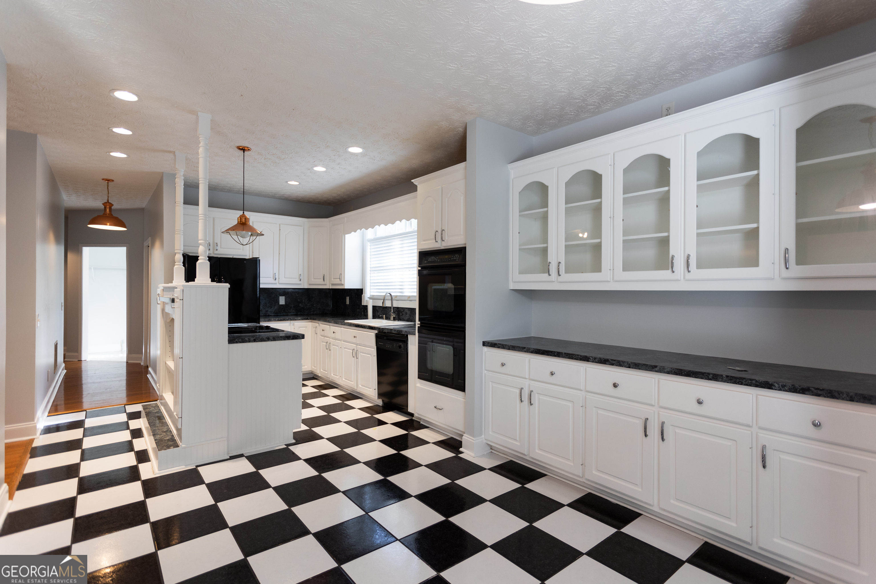 KNIGHTS LANDING - Residential