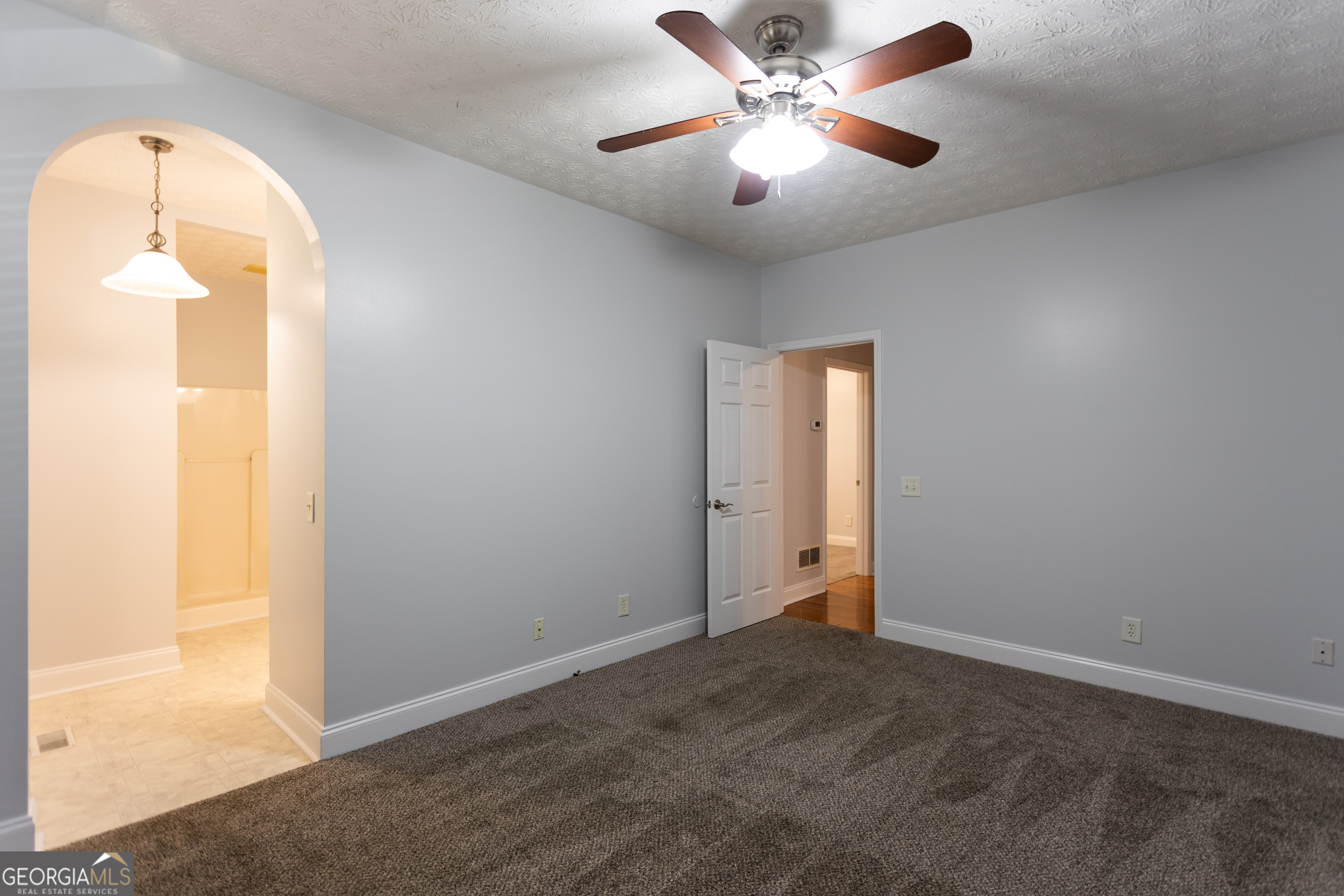 KNIGHTS LANDING - Residential